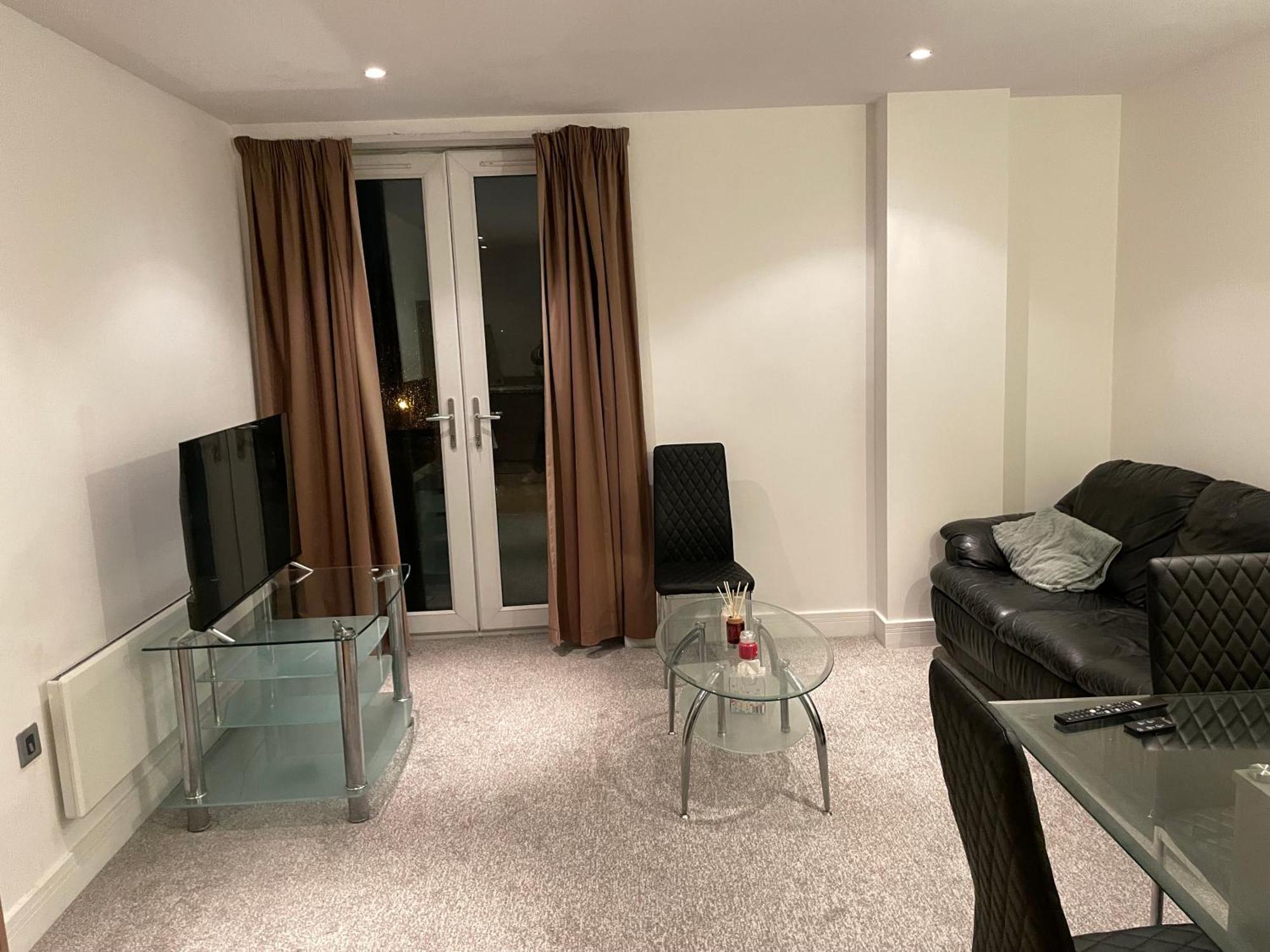 Central Birmingham Location Near Icc, With Balcony, Wifi, Parking And Smart Tv Εξωτερικό φωτογραφία